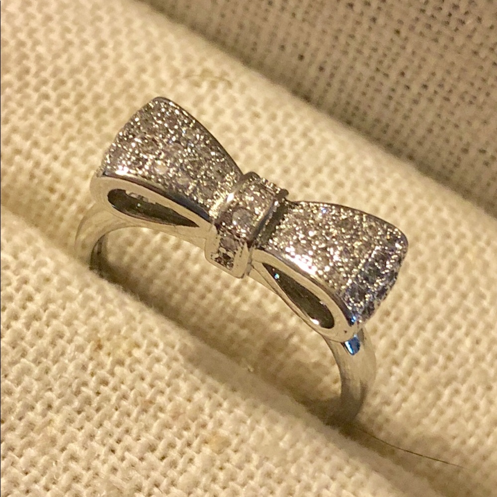 COPY - NEW Sterling Silver Bowknot White Sapphire Ring